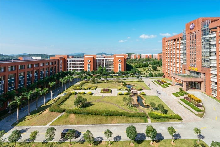 Pipart Global Income - Edvantage Group picture